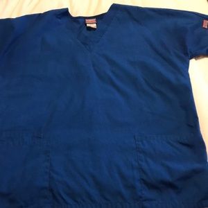 Medium scrub tops